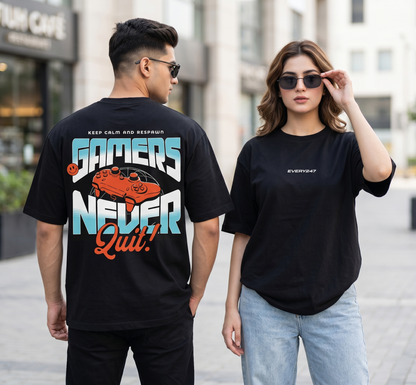 Gamers Never Quit Oversized T-Shirt